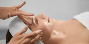 Masaż Kobido z maską pielęgnacyjną w klinice Re Vitae